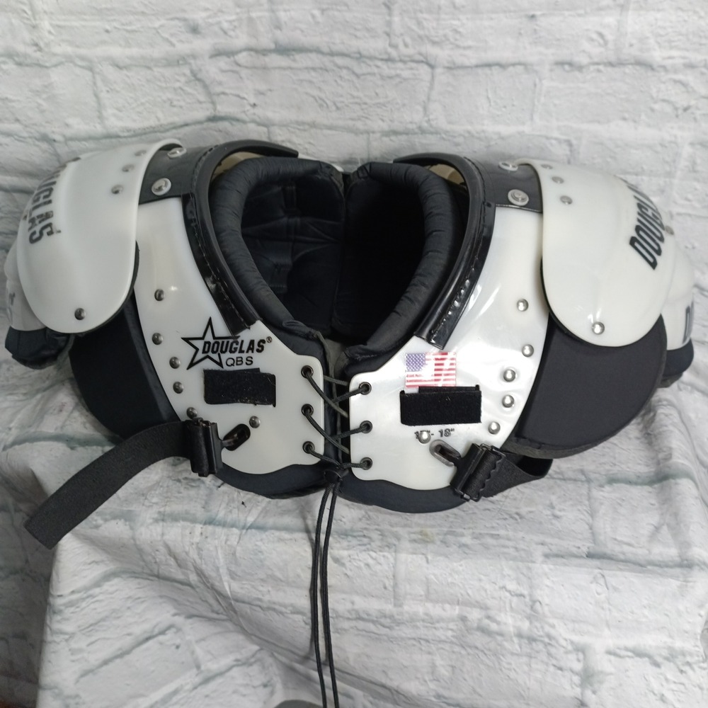 Douglas QB S Football Shoulder Pads Size 17-18 White Black Quarterback Skill